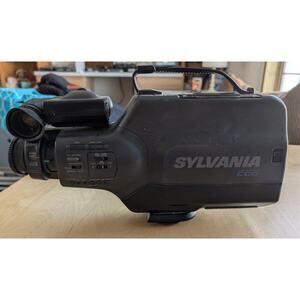 🌼Sylvania High Shutter Camcorder